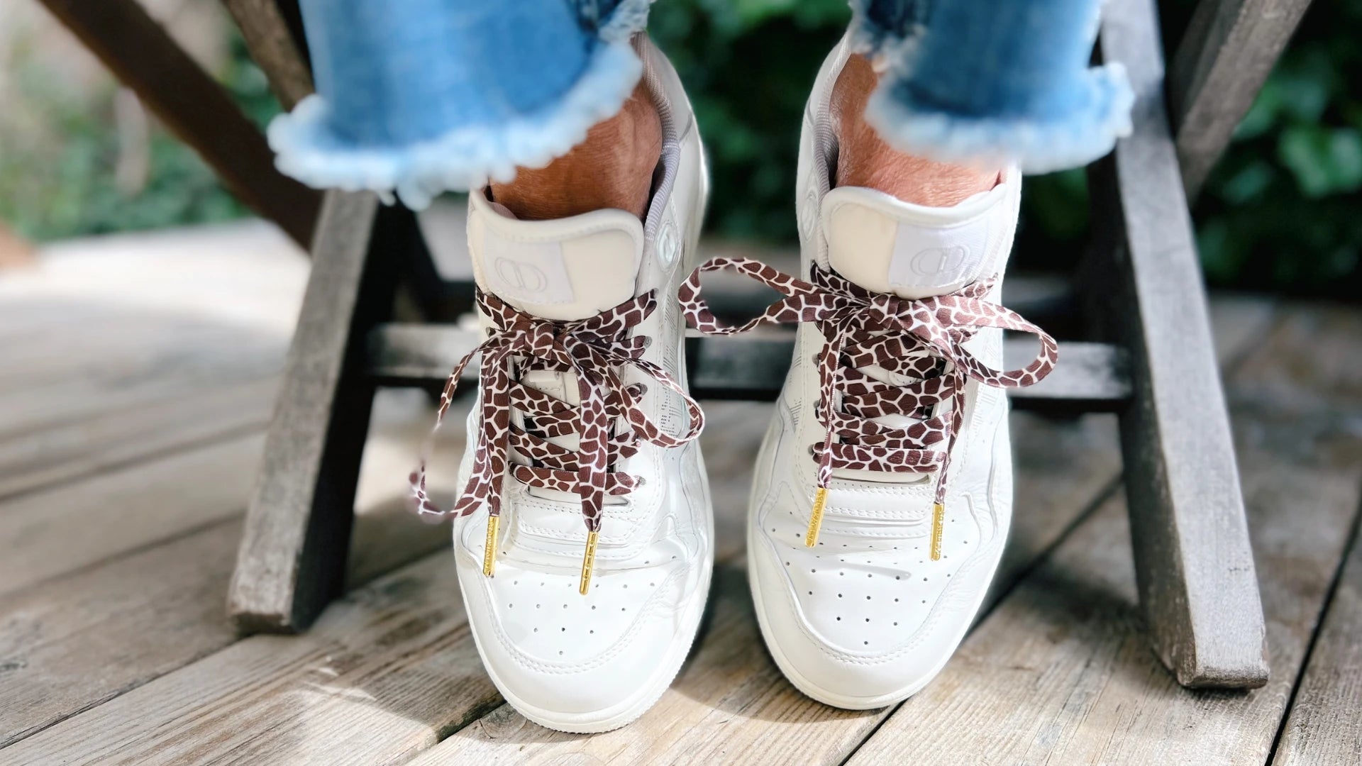 Selected Shoelaces