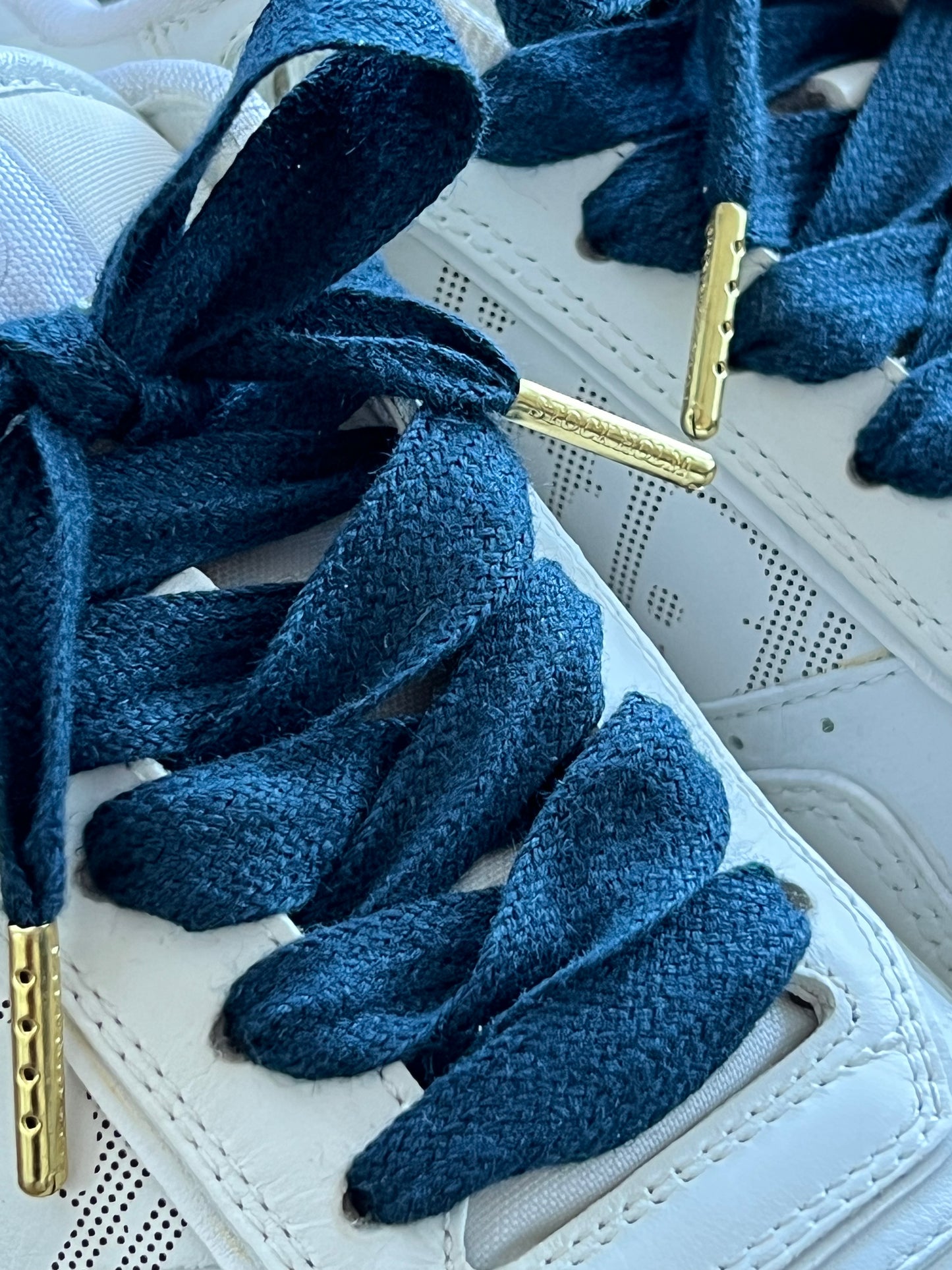 Navy Cotton 1,5cm – Navy Cotton Shoelaces with Gold Tips (Sample Edition)