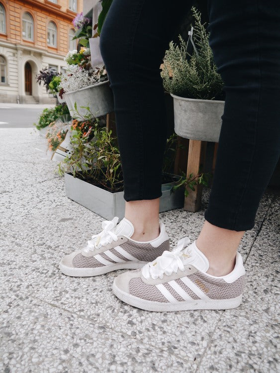 White Silk shoelaces . The Shoelace Brand