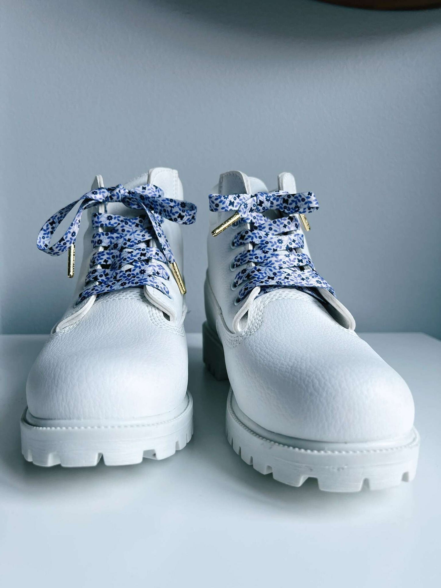 Patterned shoelaces with butterflies & flowers - The Shoelace Brand