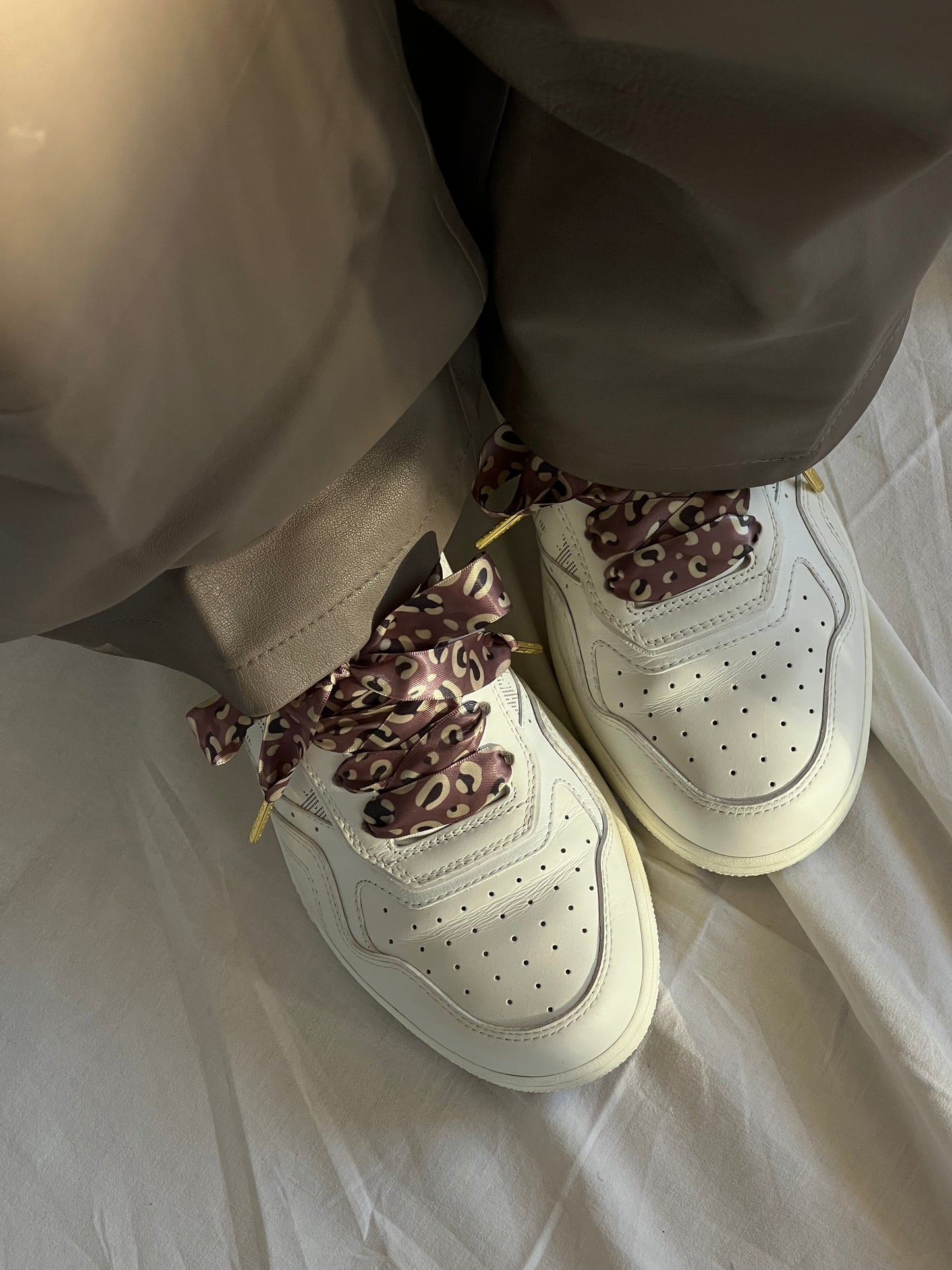 Silk Mauve Leopard Shoelaces