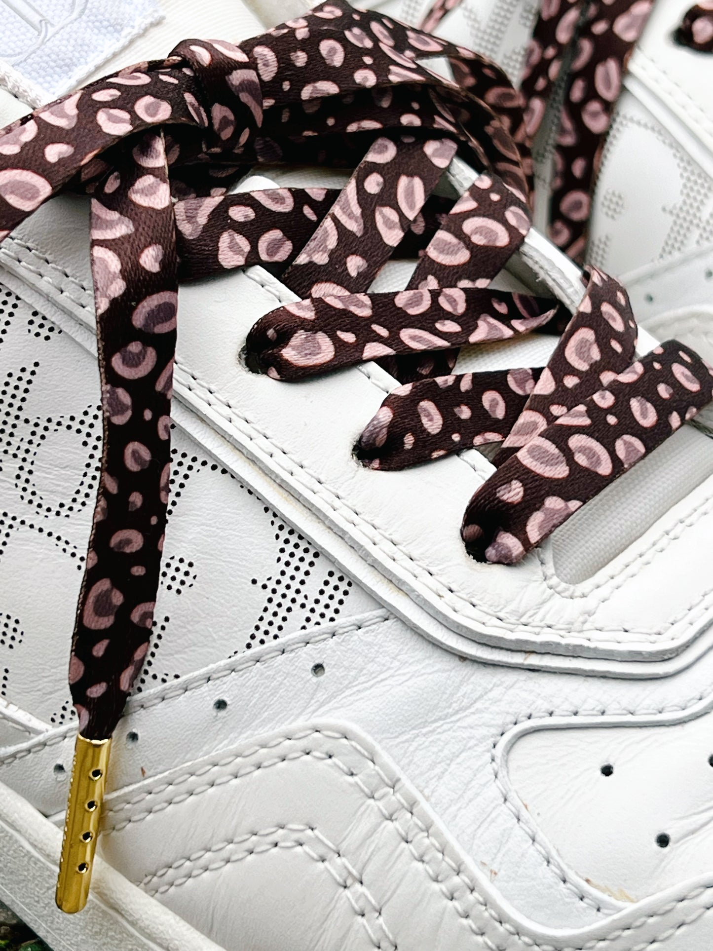 Mauve Classic Leopard Shoelaces