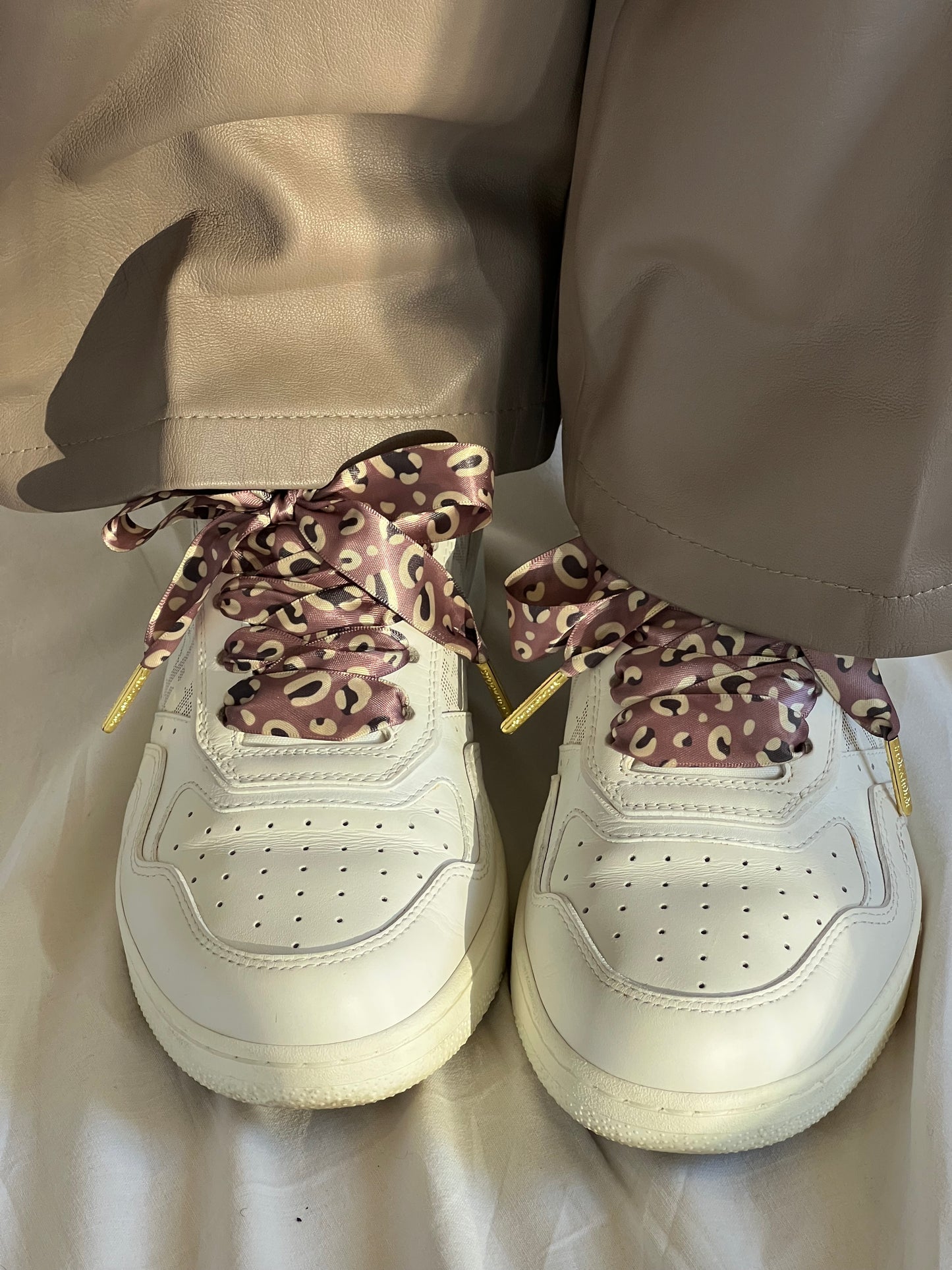 Silk Mauve Leopard Shoelaces