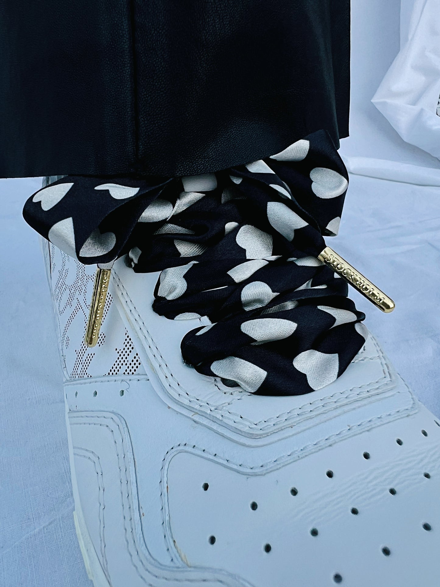 Black Heart Scarf Shoelaces