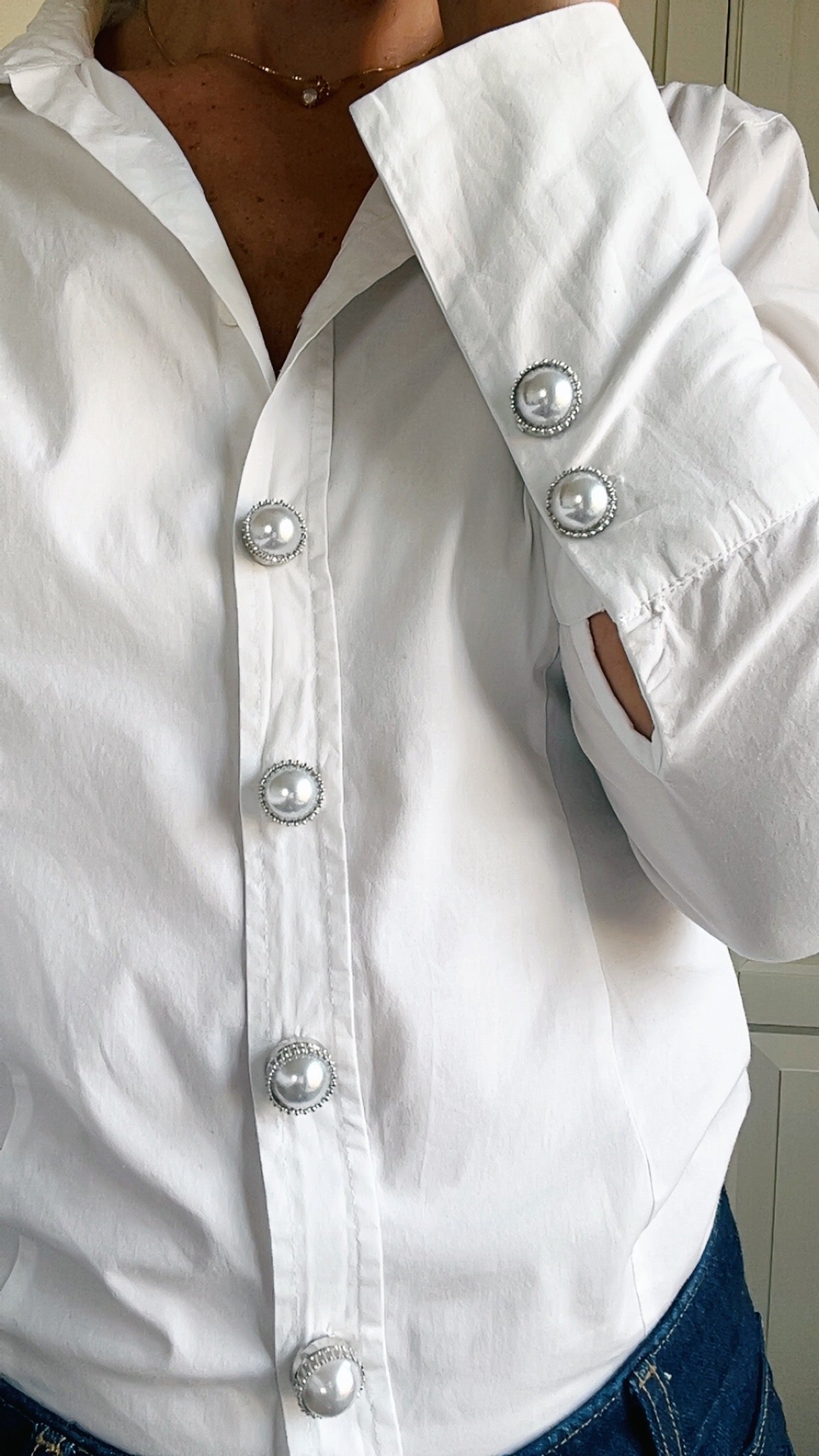 Anna – Pearl Button Charm Silver