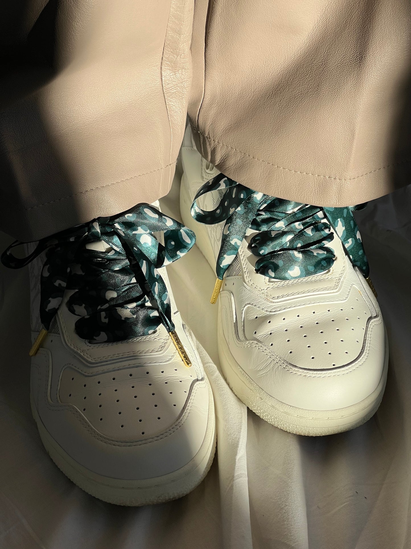 Silk Emerald Leopard Shoelaces
