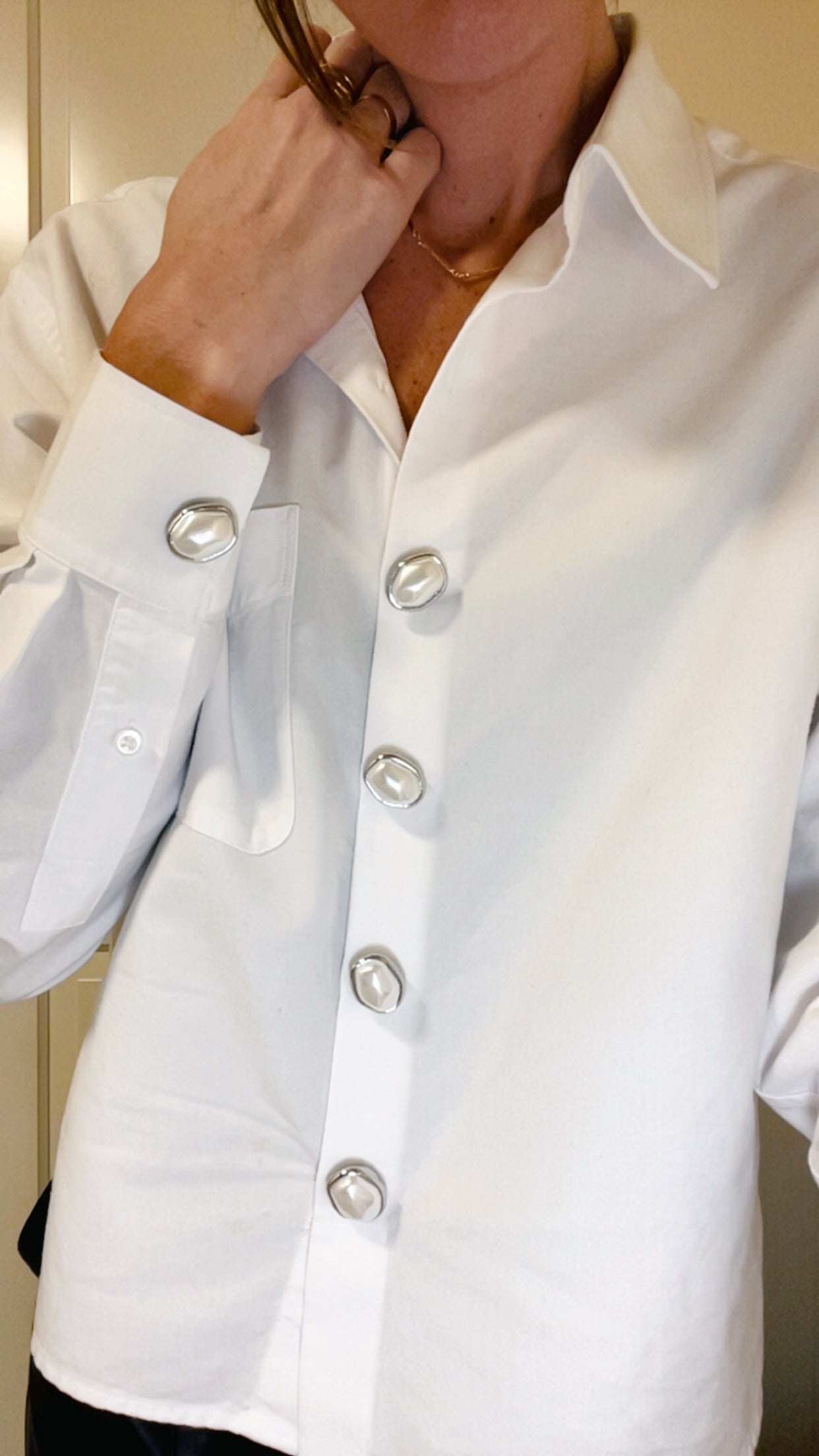 Fei button covers The Shoelace Brand white pearl with silver edge
