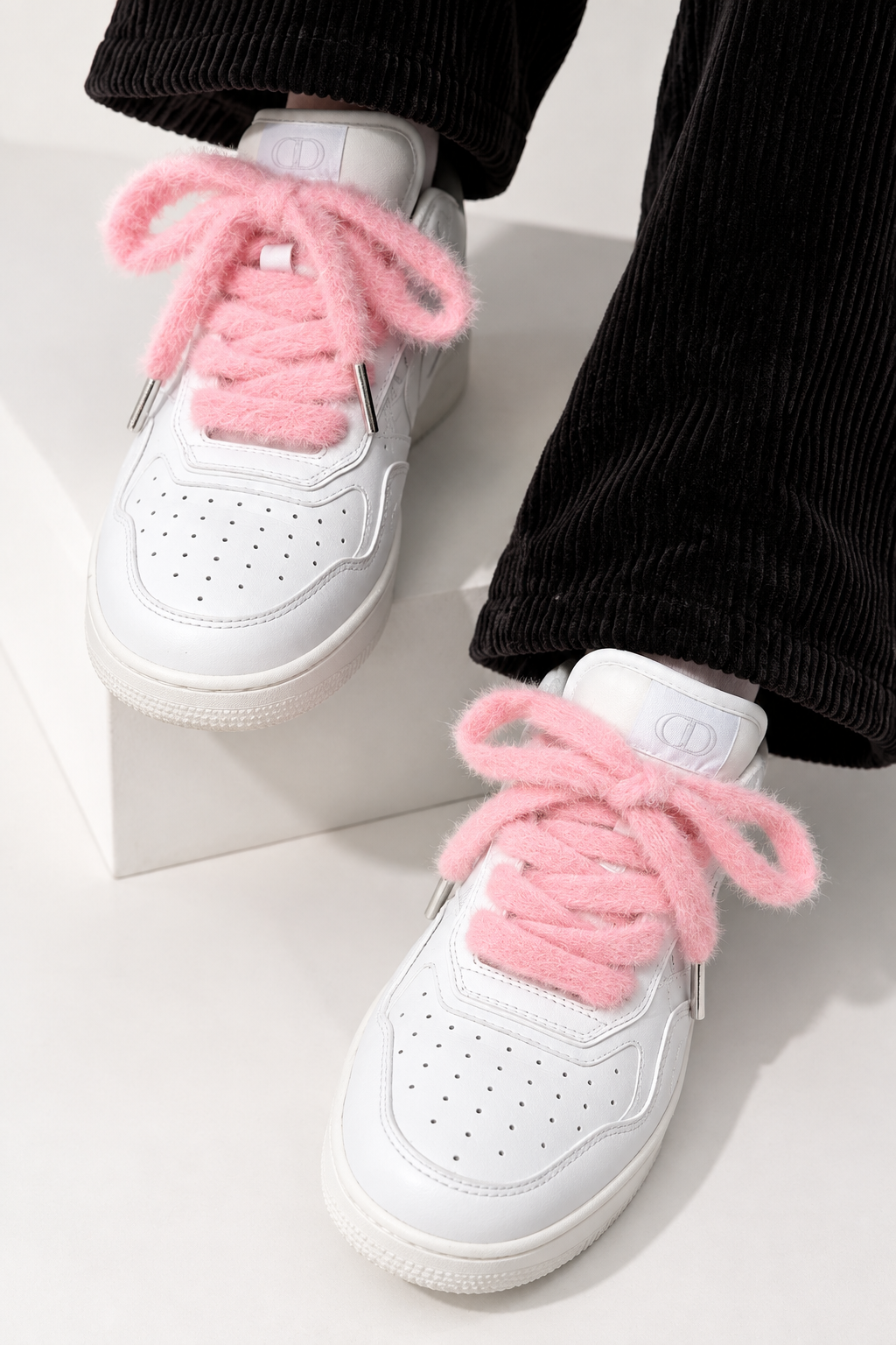 Light Pink Faux Fur Skosnören