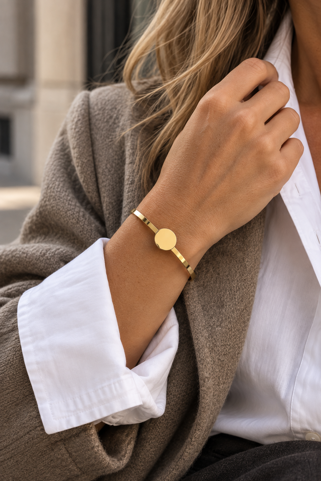 Gold Cuff-Armband – Button-Base
