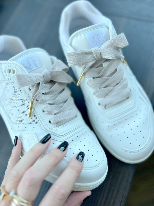  Beige Cotton 1,5cm – Beige Cotton Shoelaces with Gold Tips (Sample Edition) 