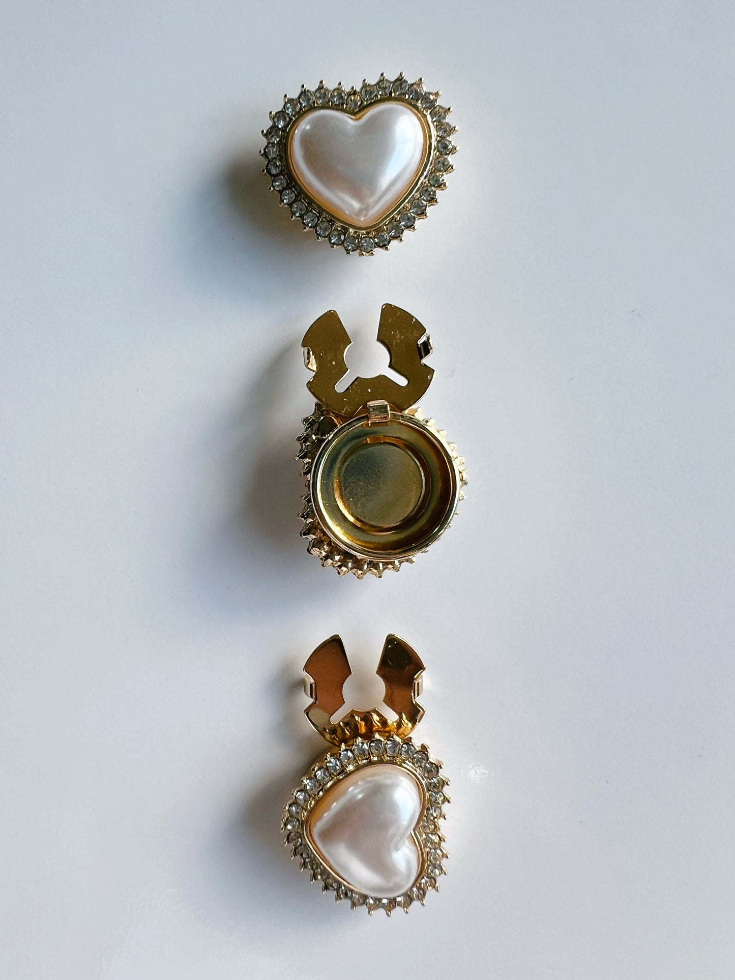 Kickan – Pearl Heart Button Charm Gold