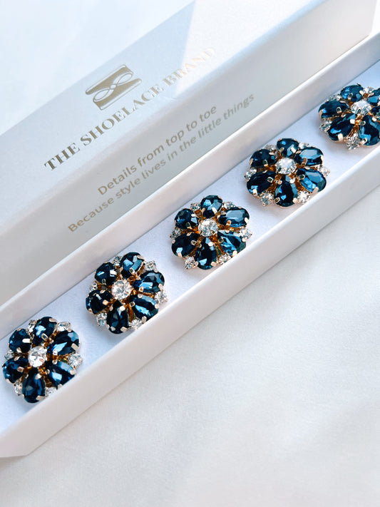 Isabelle – Navy & White Flower Button Charm Gold