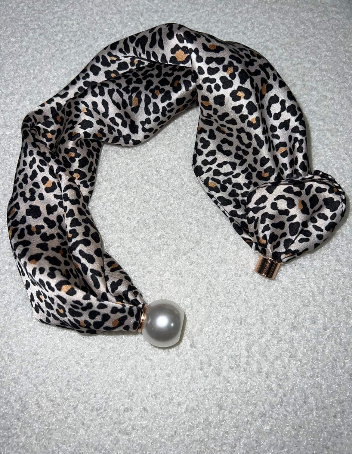 Magnetic Scarf Leopard