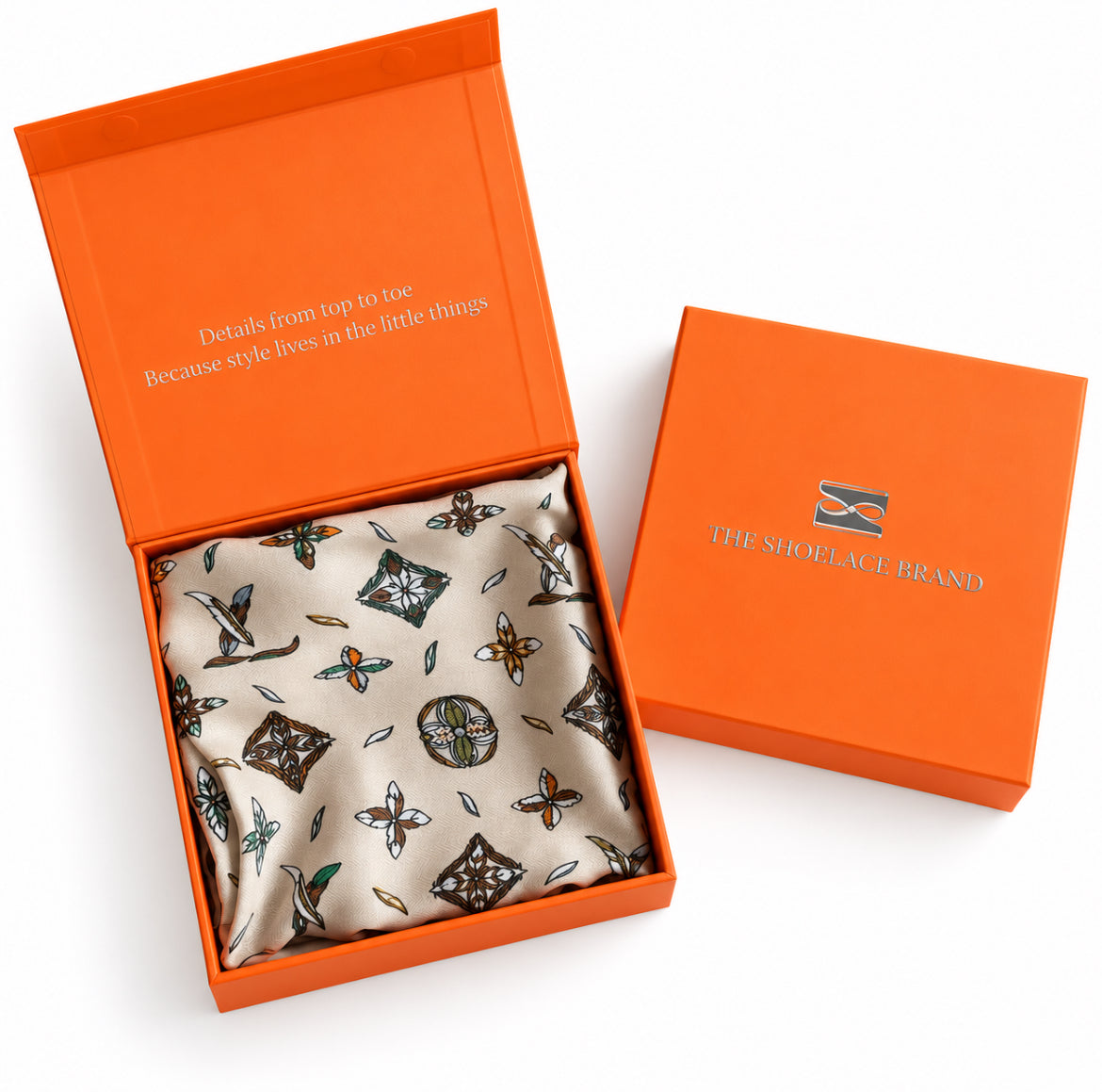 Magnetic Scarf Large Equestrian Feather The Shoelace Brand in giftbox