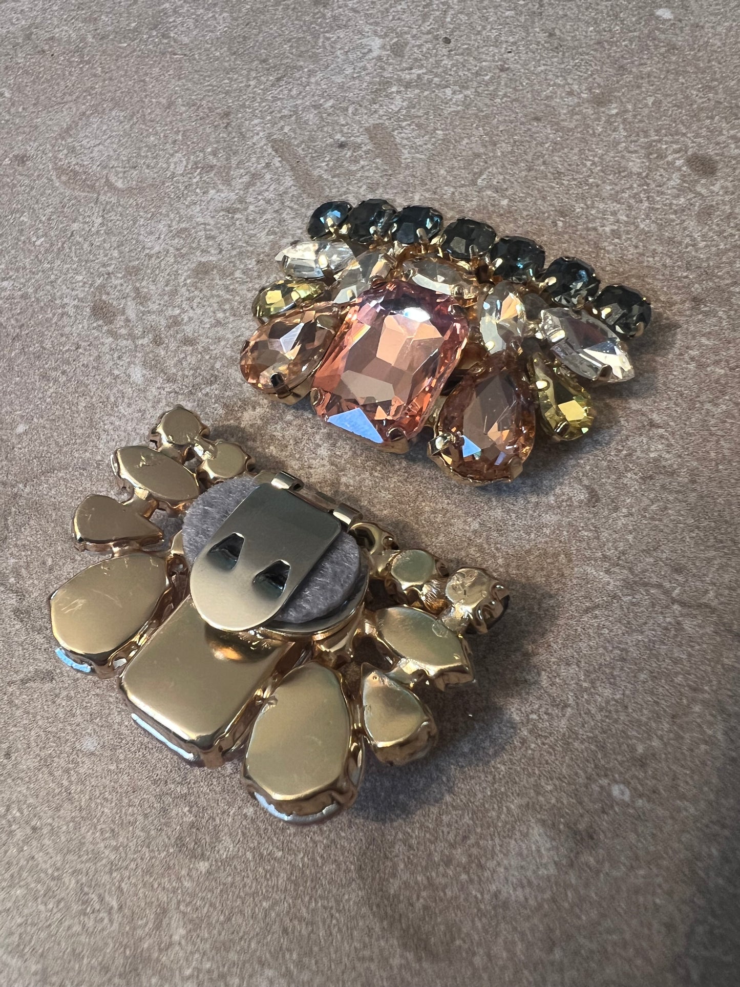 Multicolor Gemstone Cluster – Shoe Charm