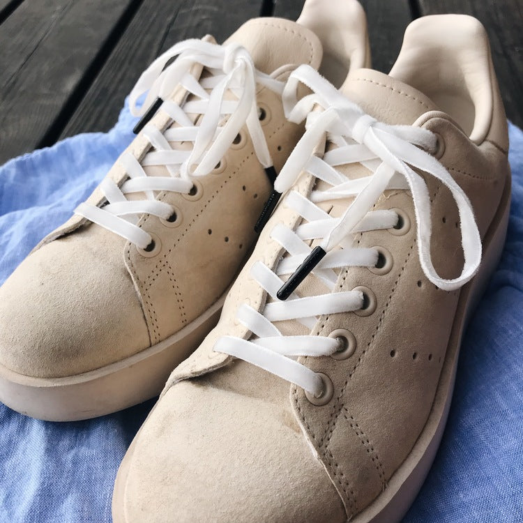 Double sided velvet shoelaces white - The Shoelace Brand