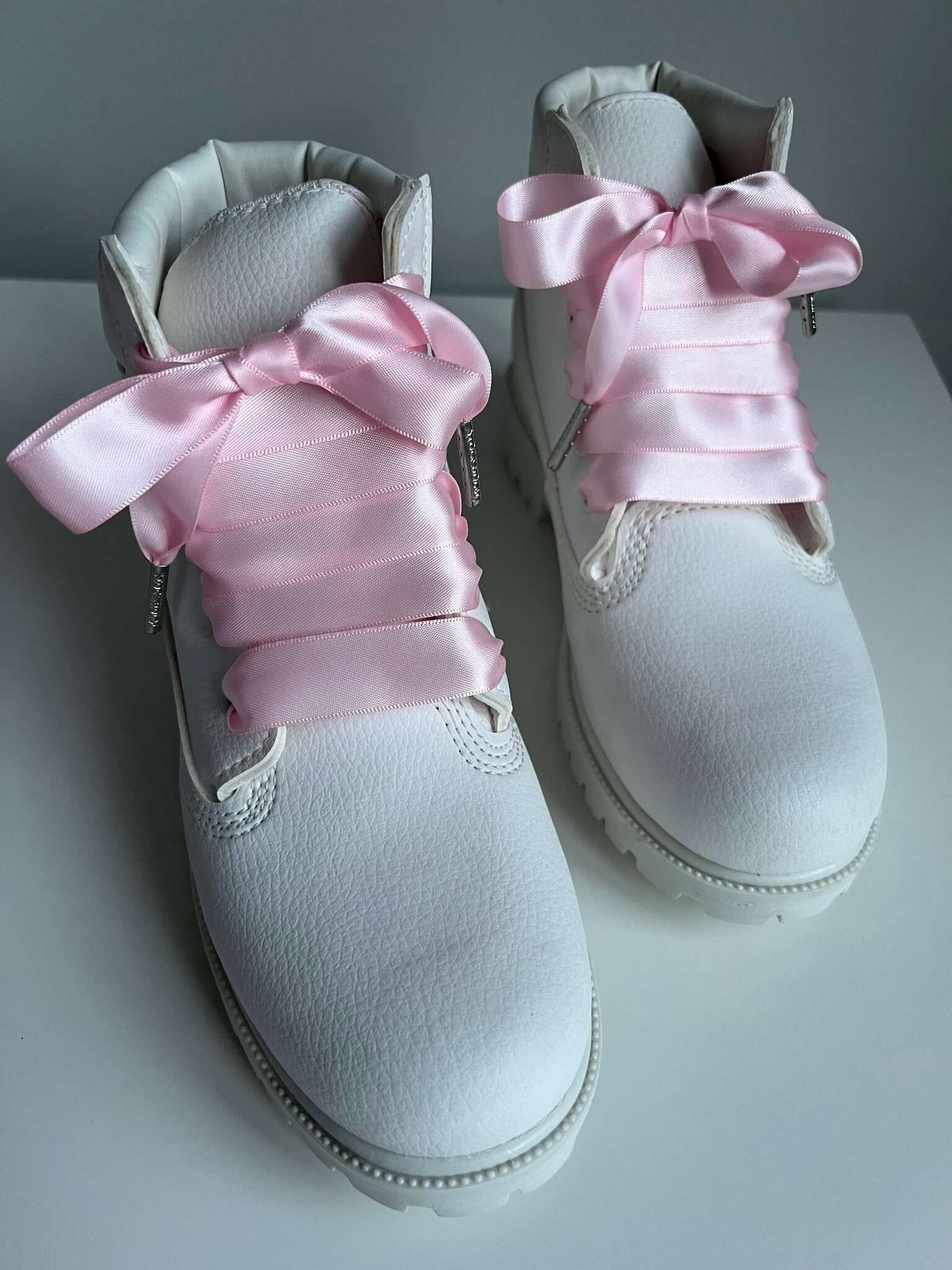 Soft Pink Silk Shoelaces - The Shoelace Brand