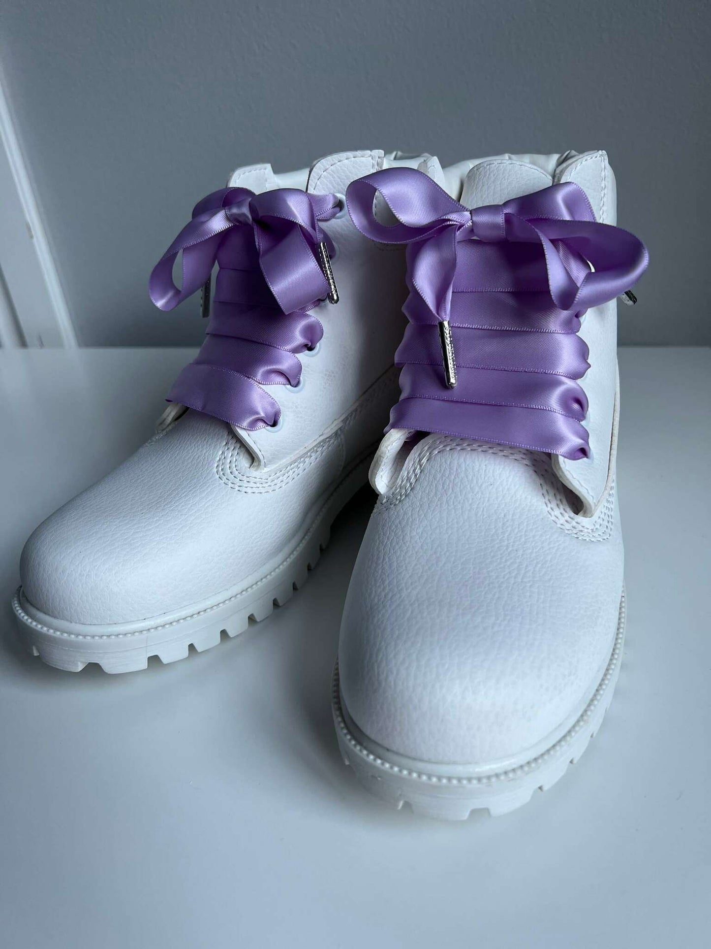 Purple Orchid Silk Shoelaces - The Shoelace Brand