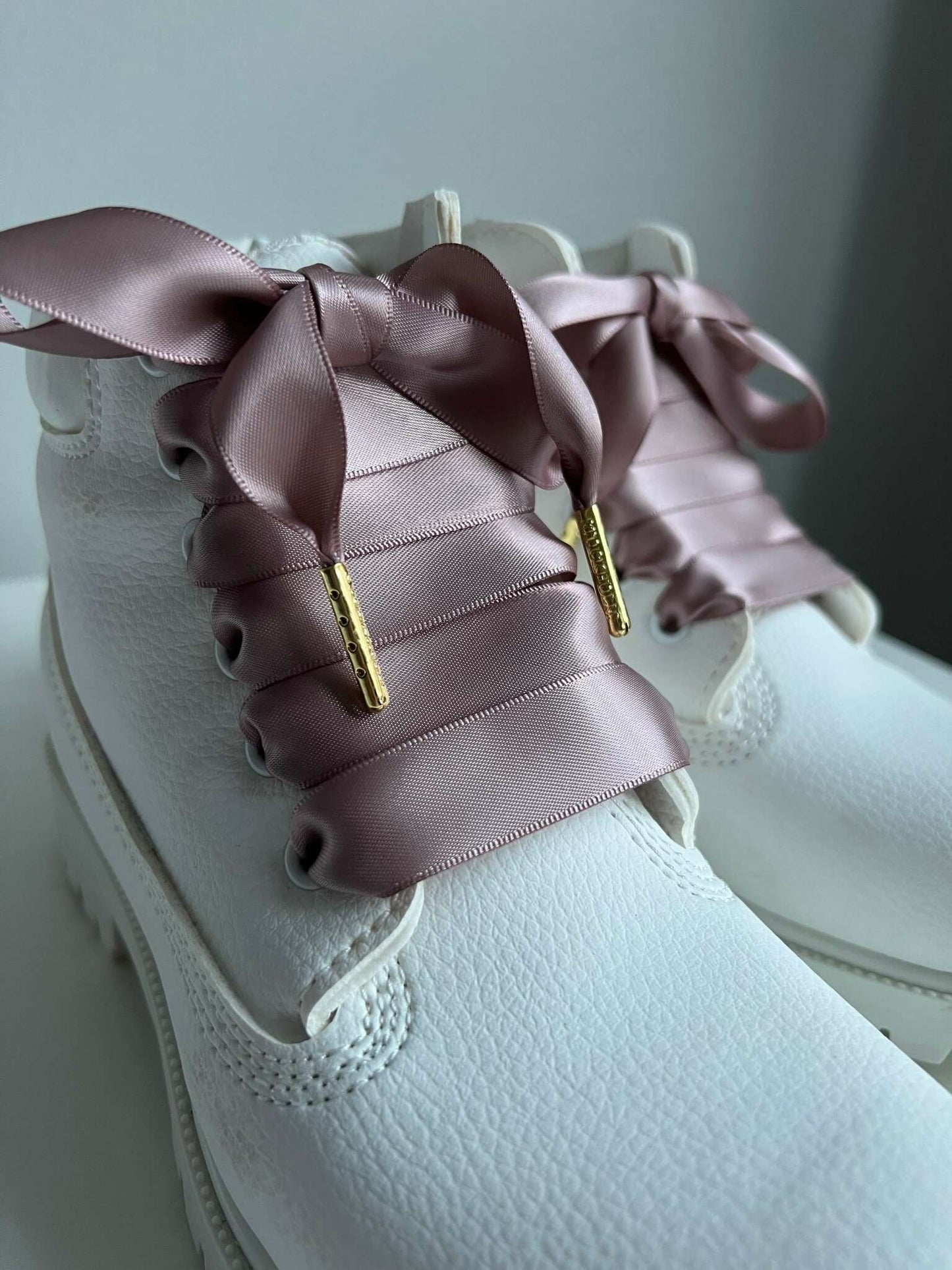 Nougat Mauve Silk Shoelaces - The Shoelace Brand