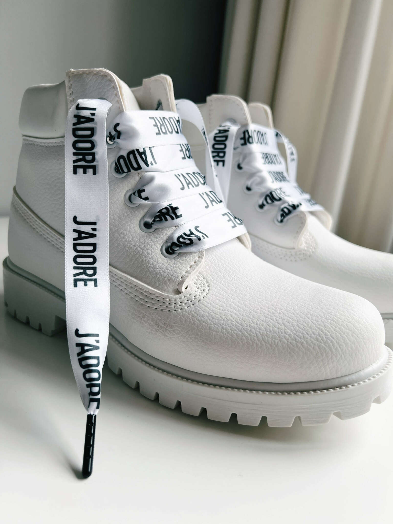 Silk shoelaces printed J'ADORE - The Shoelace Brand
