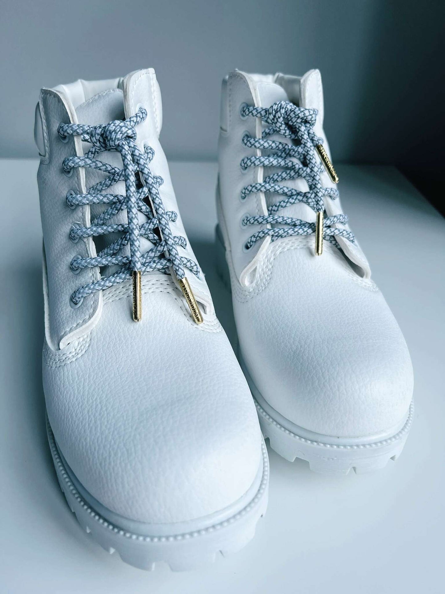 White Reflective shoelaces - The Shoelace Brand